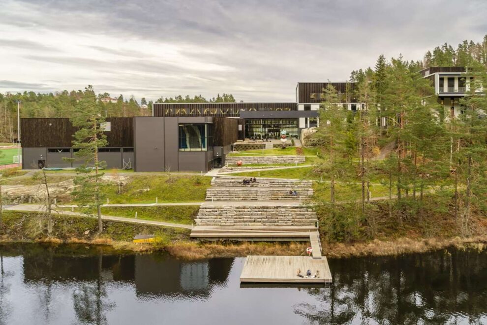 Skole selger overskuddsstrøm
