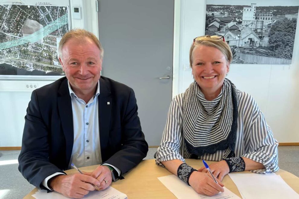 Signerte kontrakt for stort jernbaneprosjekt