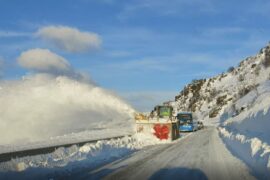 Bygger høyfjellsveg ved havet Thumbnail