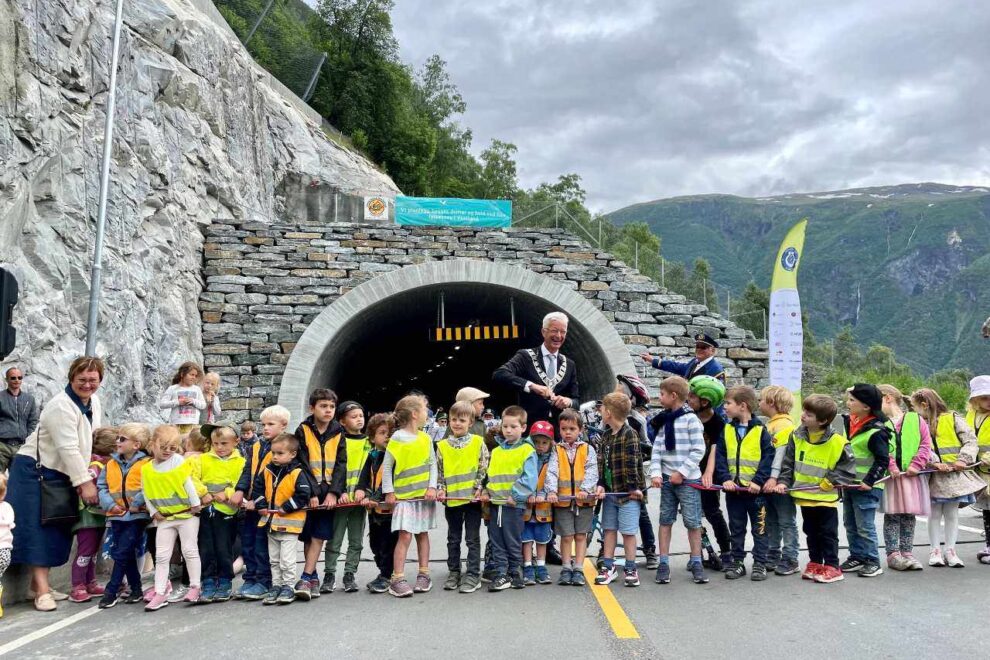 Festdag med ny tunnel