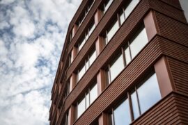 Fra parkeringsplass til skole på ett år i Sandvika Thumbnail
