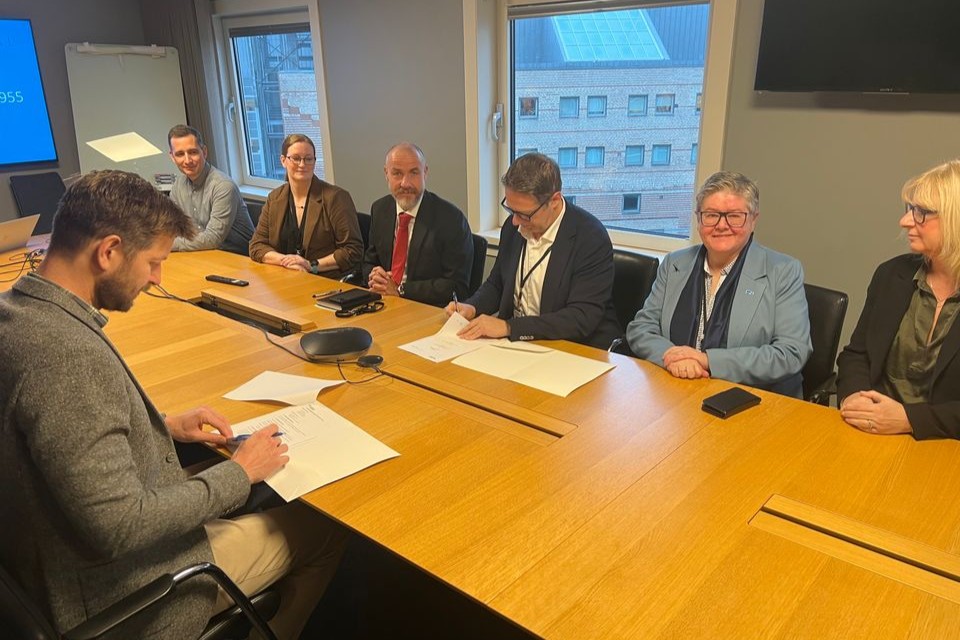 Avtale om nytt bygg på Rud videregående skole