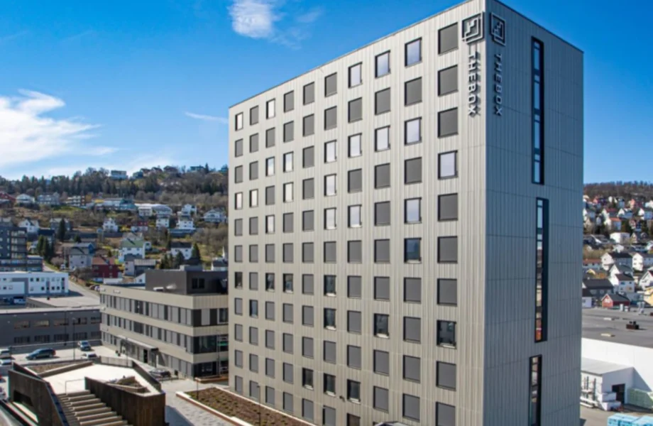 The Box skifter eier