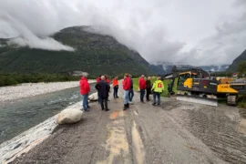 Ny flaumsikring vernar bustadfelt mot Driva Thumbnail