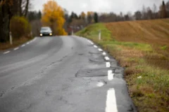 Regningen for forfallet på fylkesveiene: 108 milliarder