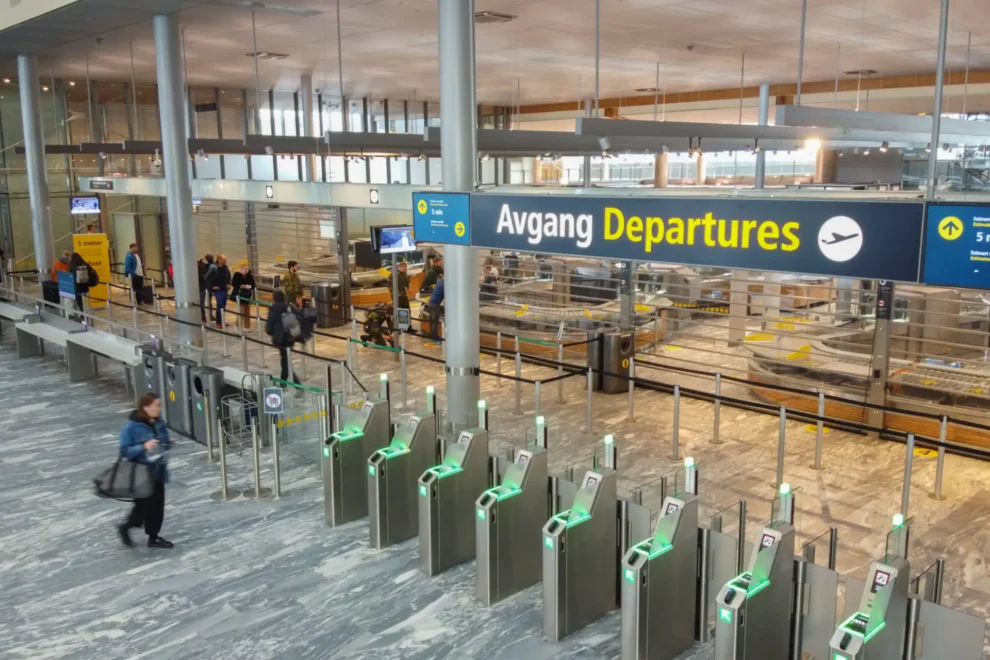 Nå skal teknologien i sikkerhetskontrollen på Oslo lufthavn skiftes ut. Catchlight/Avinor