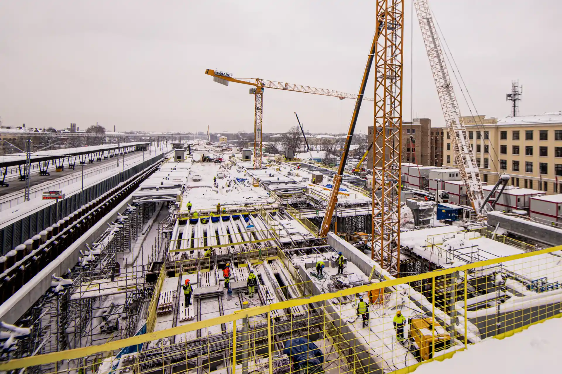 EUs megaprosjekter: Forsinkede og flesk dyrere