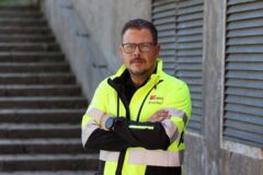 Arbeidere venter fortsatt på lønn – varsler blokade