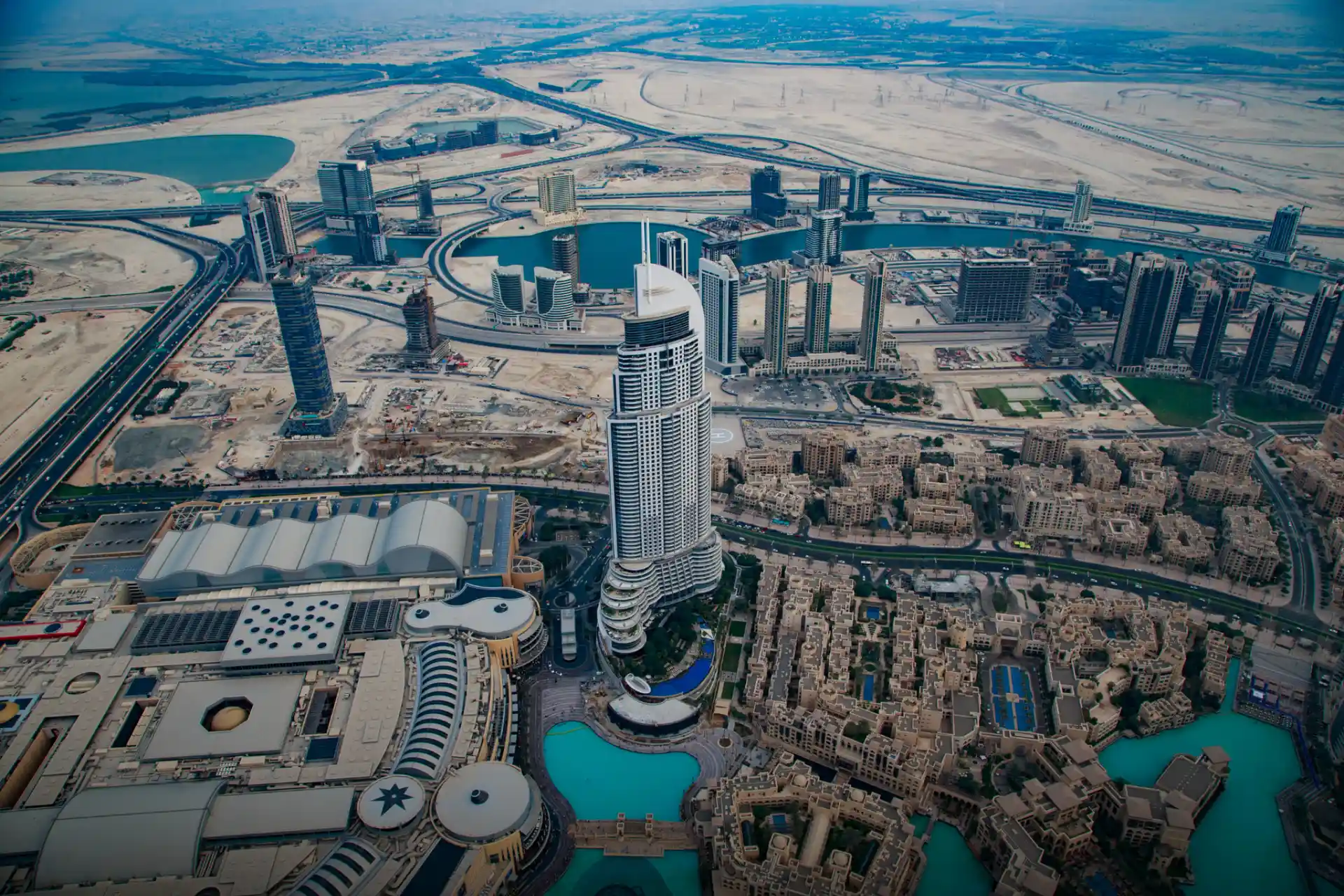 Dubai, hovedsetet for mange av de 300 norske selskapene som nå er rammet av krisen i Midtøsten.