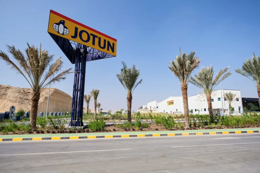 Jotuns fabrikk i Muscat, Oman, er ett av selskapets anlegg i Midtøsten. Foto: Jotun/Morten Rakke