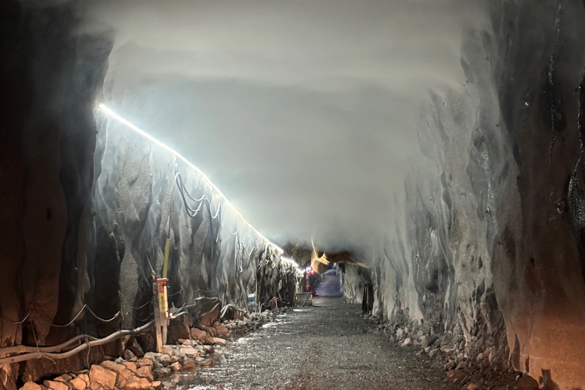 Sparket byggegigant - nå krever de erstatning