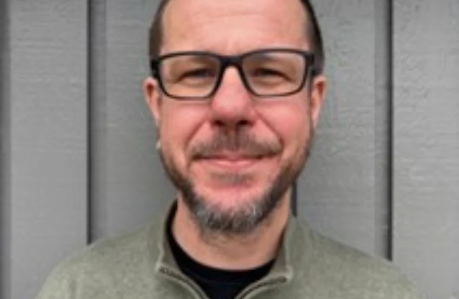 Fakkelen går videre - Consto får ny anleggsleder