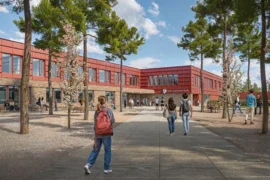 Bygger skole for 350 millioner Thumbnail