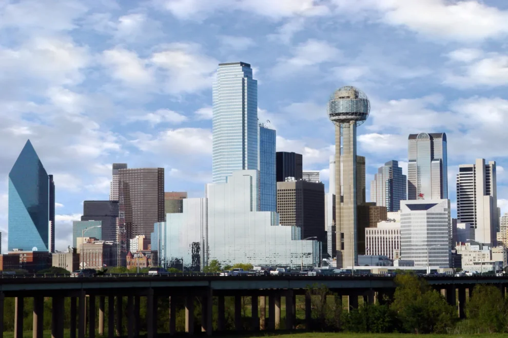 Dallas-silhuetten kan snart bli en skyskraper rikere.