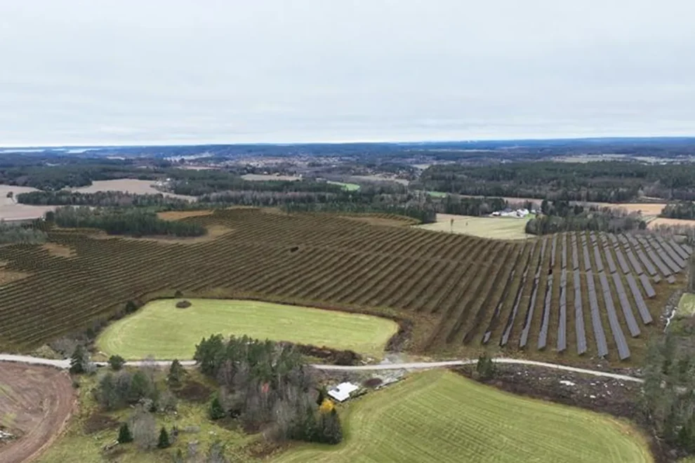 Illustrasjon av hvordan Wold solkraftverk vil se ut (kilde: konsesjonssøknad)