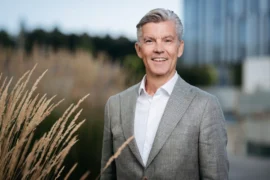 Sentias finansdirektør går av – hun tar over midlertidig Thumbnail
