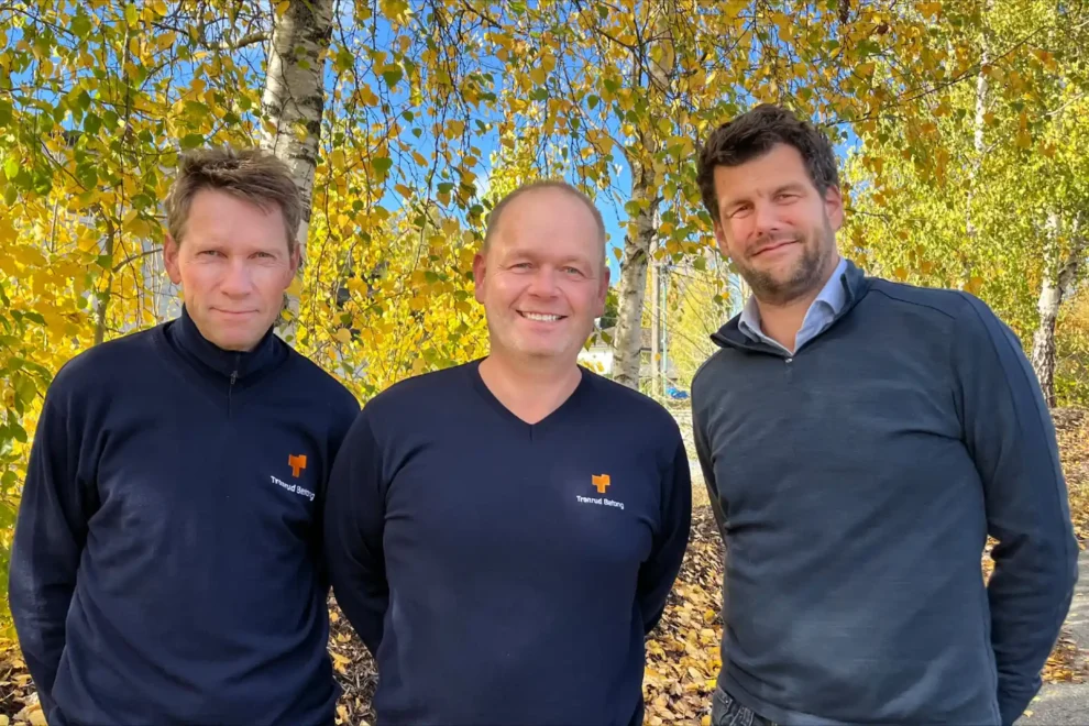 Fra venstre avtroppende leder Bård Helge Tronrud, ny daglig leder Kjetil Wam og styreleder Stefan Konkoly-Thege Foto: Hanne Wam